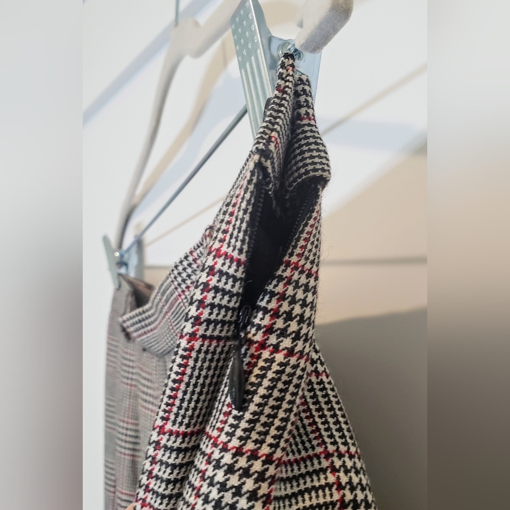 Talbots Vintage Plaid Wool Italian Fabric Trousers Pants Lined Size 12P - Picture 4 of 13